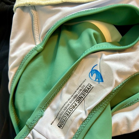 New Womans 2 Piece High Cut Bikini Swimsuit / Medium - Picture 7 of 8